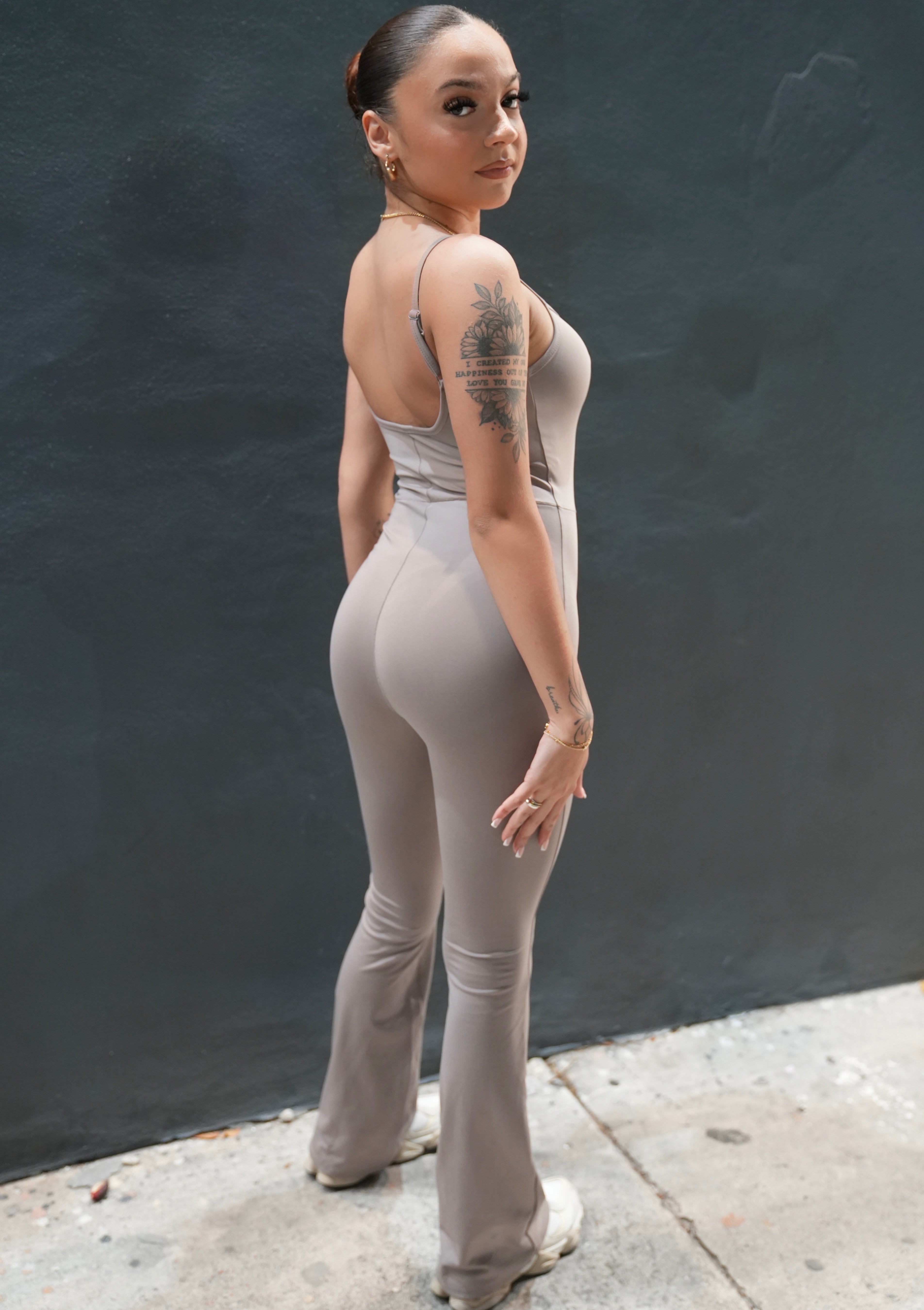 SLEEVELESS FLARE JUMPSUIT